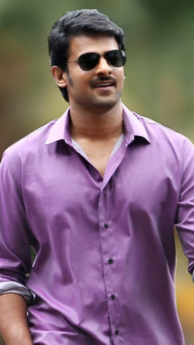 Prabhas And Ram Charan - HD Wallpaper 