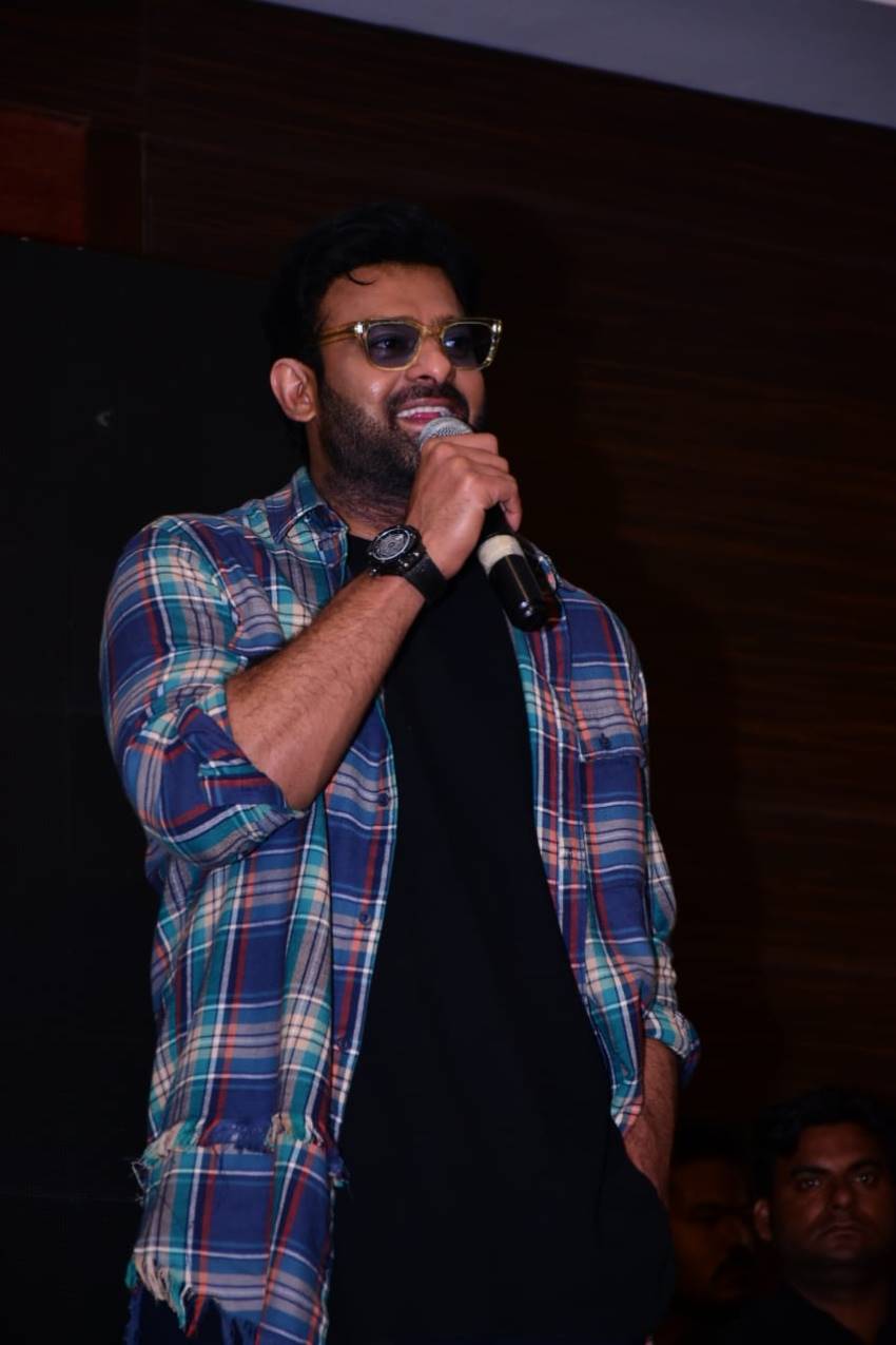 Prabhas Photos - Prabhas Latest Pics Hd - HD Wallpaper 