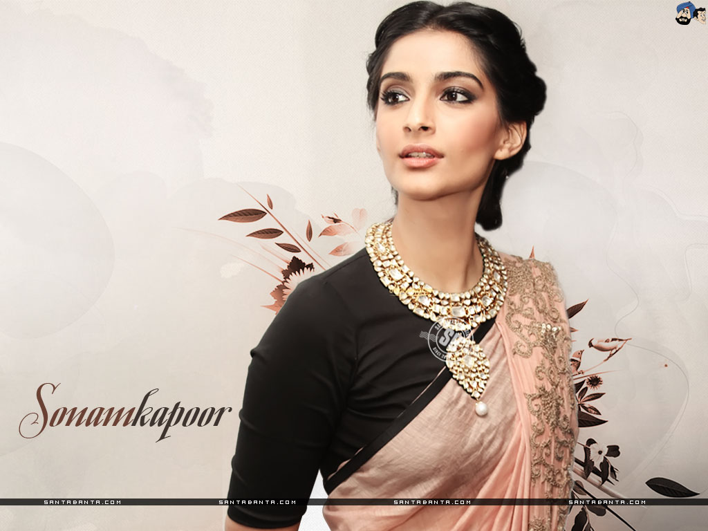 Sonam Kapoor - Sonam Kapoor In Kalyan Jewellers - HD Wallpaper 