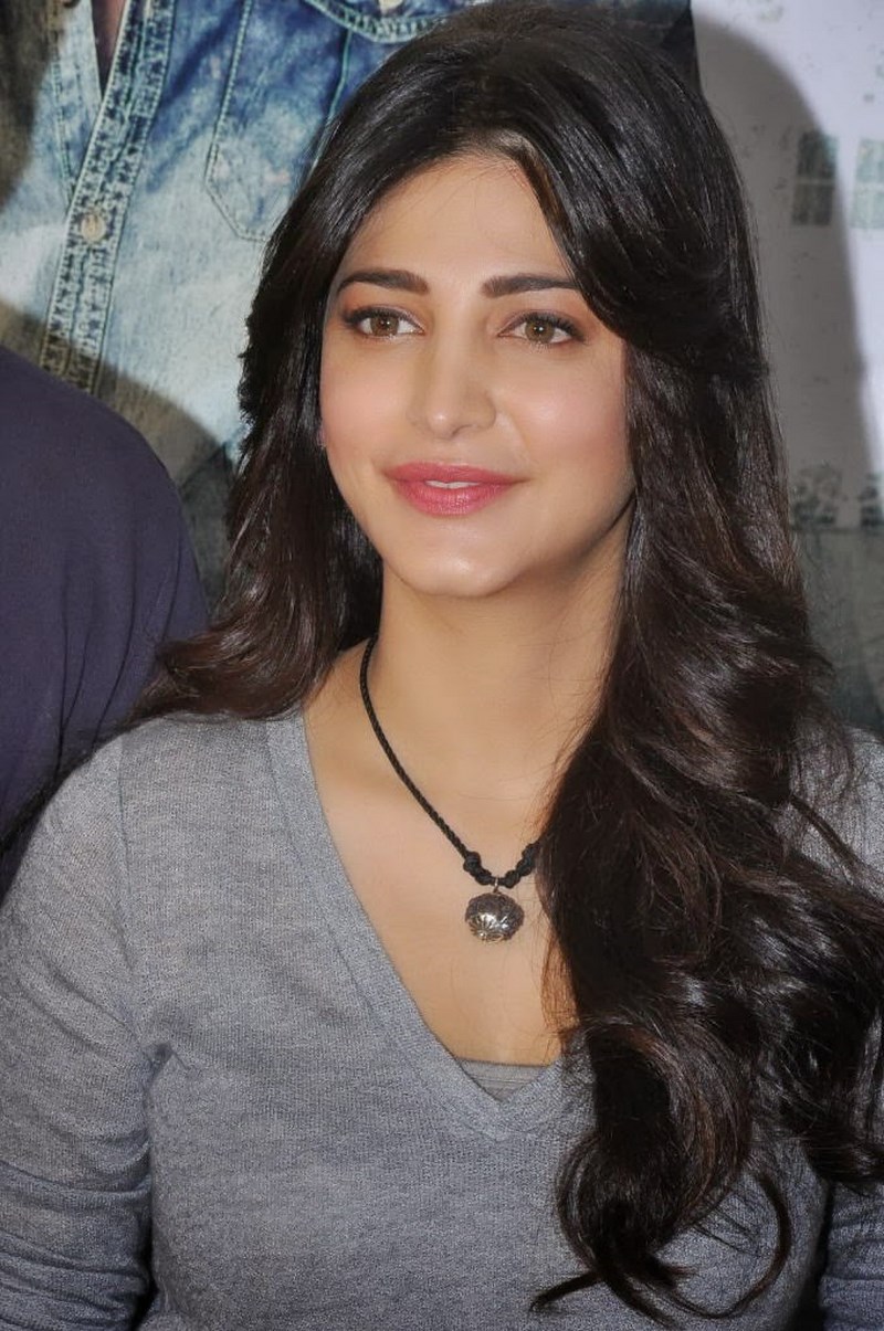 Shruti Hassan Hot Full Hd - HD Wallpaper 