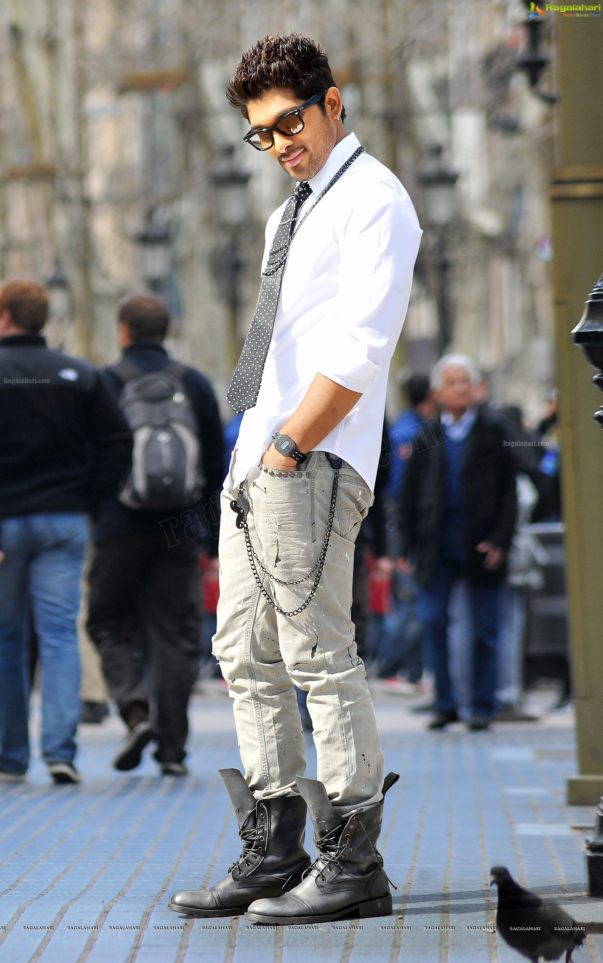 Iddarammayilatho Allu Arjun Latest - 1919x3063 Wallpaper Iddarammayilatho Allu Arjun Latest - 1919x3063 Wallpaper