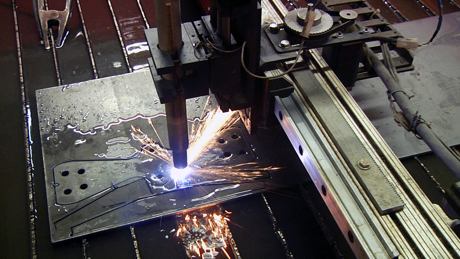 Plasma Cut - HD Wallpaper 