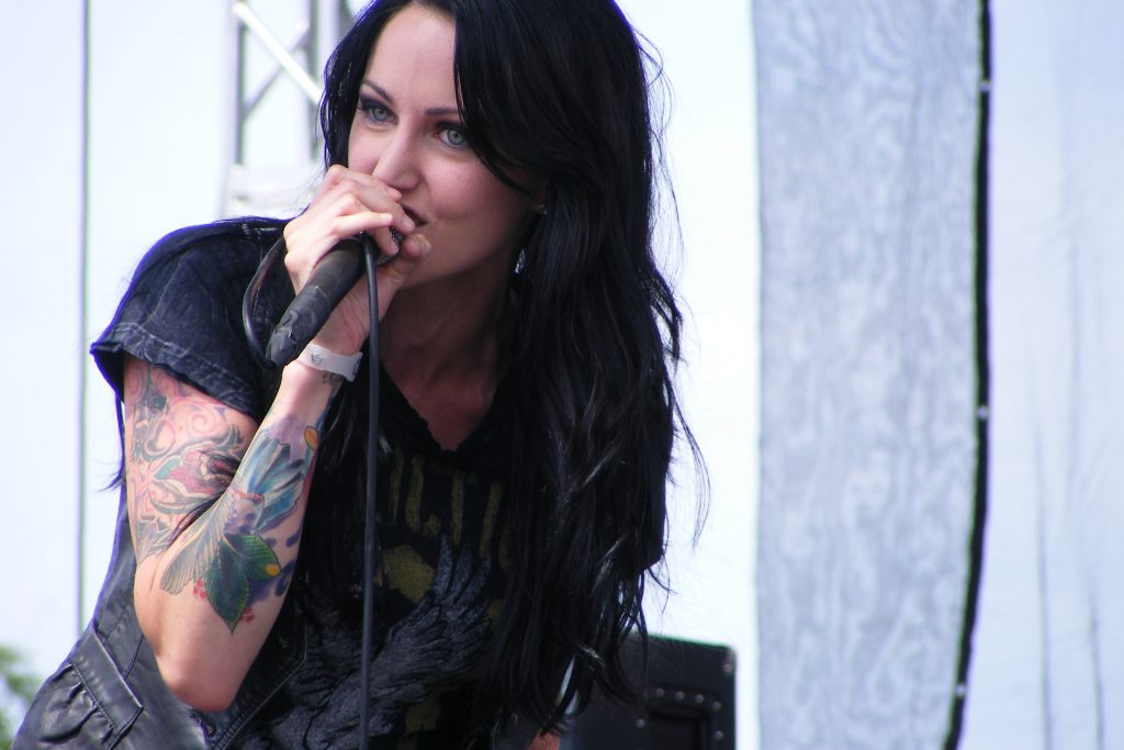 Jen Ledger Wallpaper Pic Hwb438670 - Singing - HD Wallpaper 