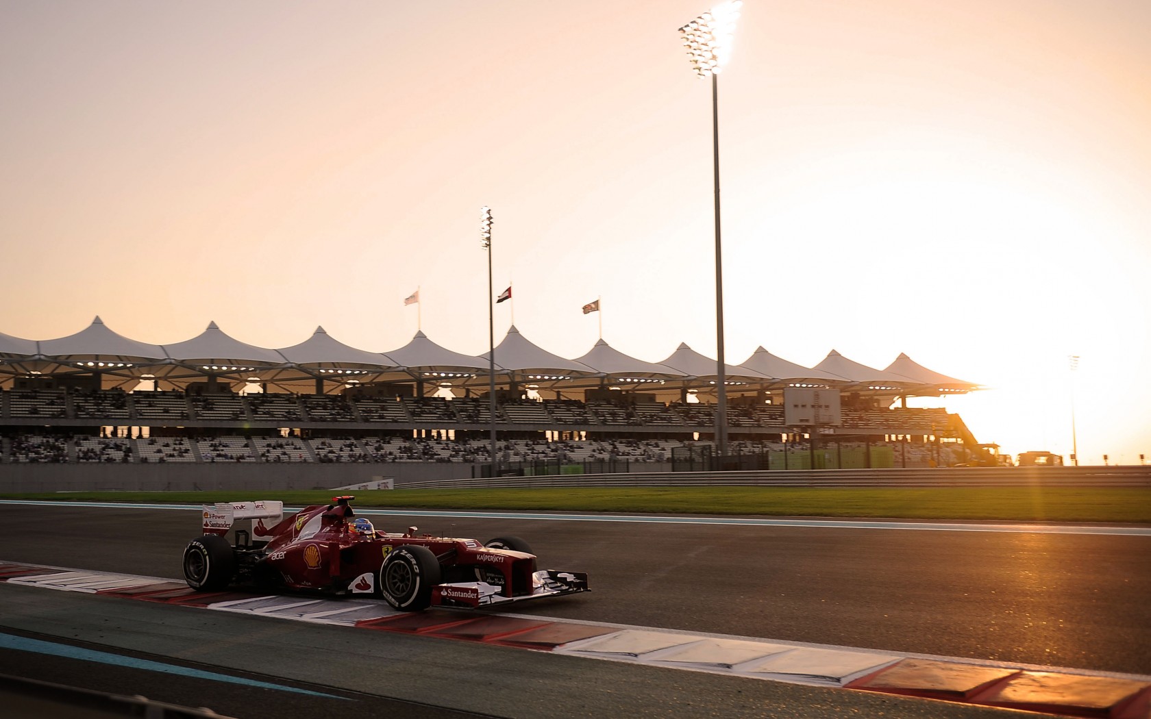 2012 Abu Dhabi Grand Prix - Wallpaper - HD Wallpaper 