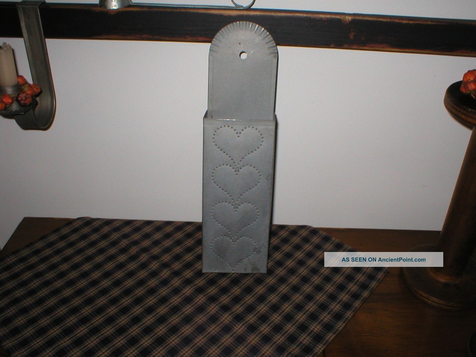 Primitive/colonial Style Punched Tin Match Holder Primitives - Wood - HD Wallpaper 