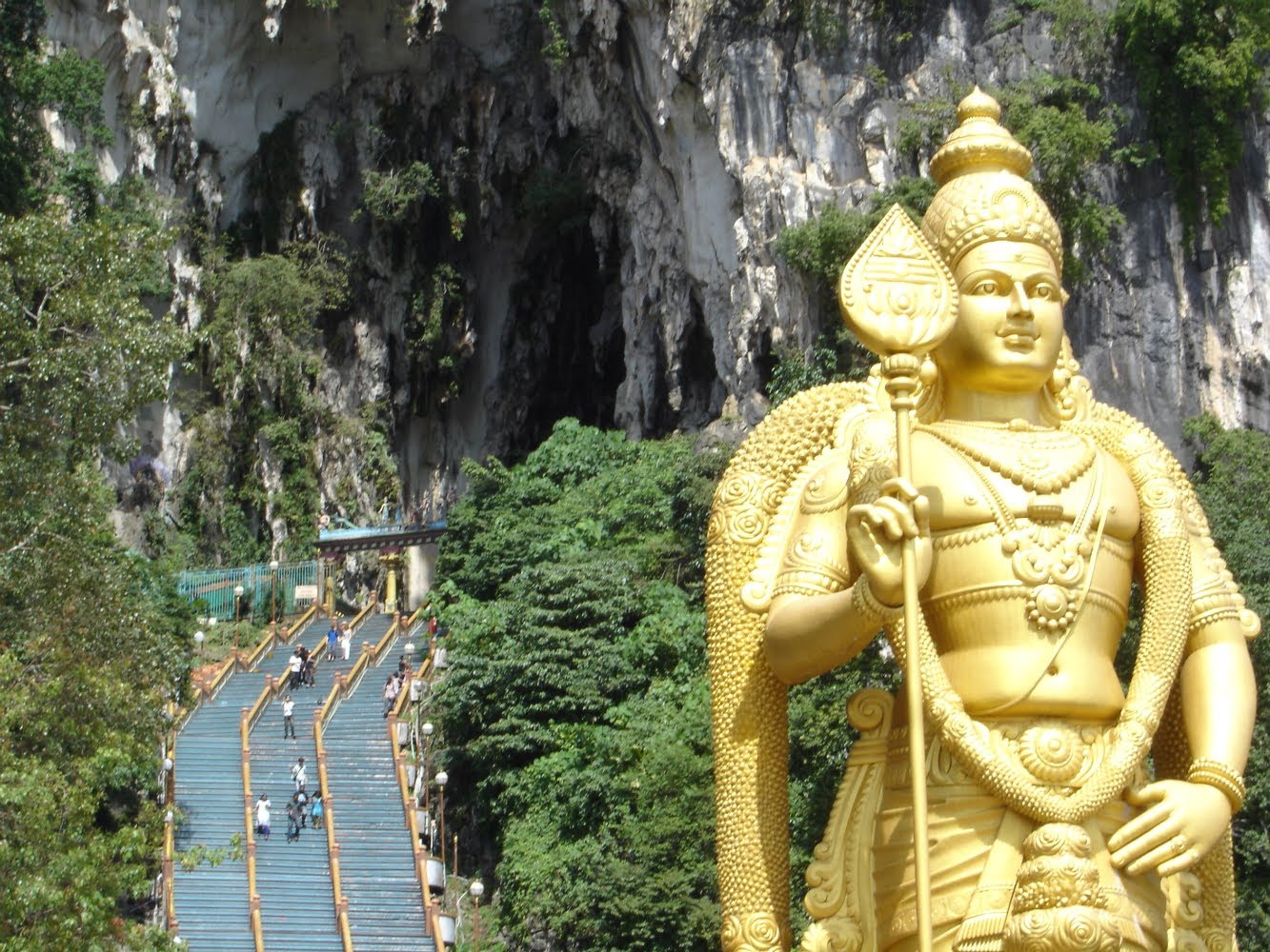 Subramanya Swamy Wallpaper - Batu Caves - HD Wallpaper 