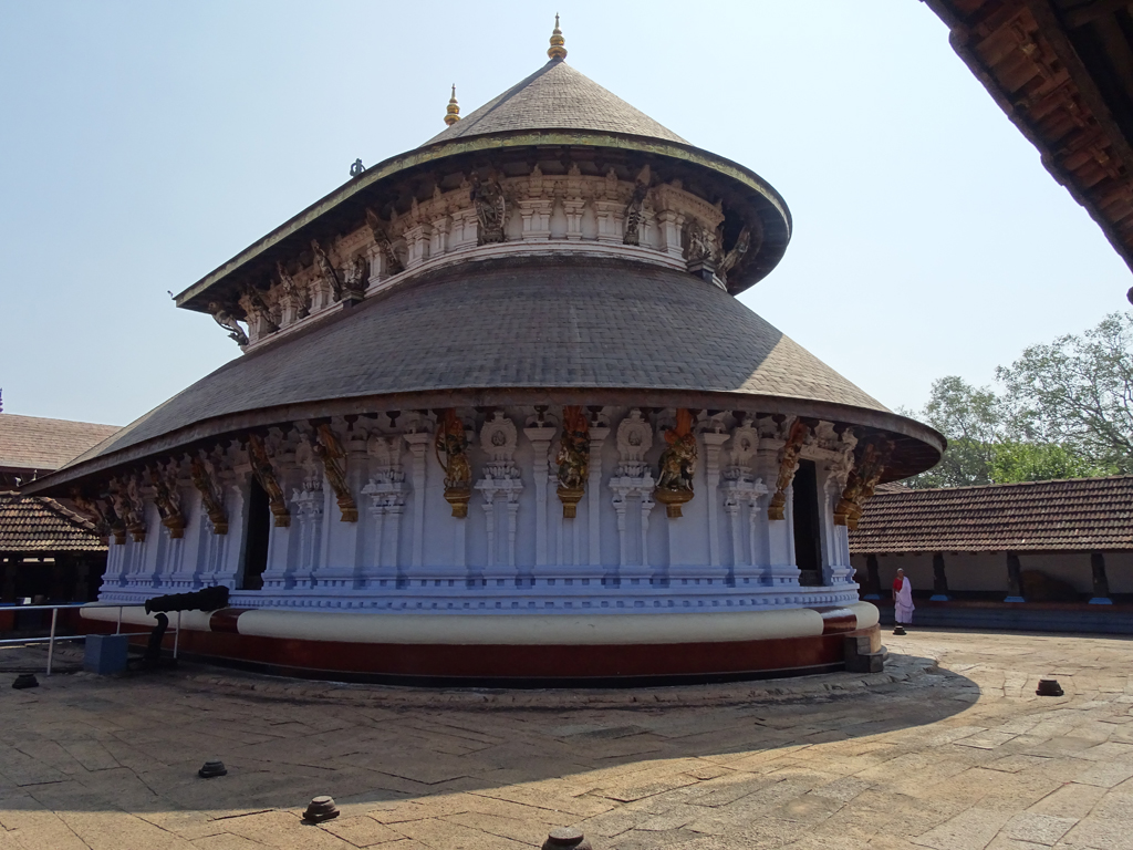 Payyanur Subrahmanya Swamy Temple - HD Wallpaper 