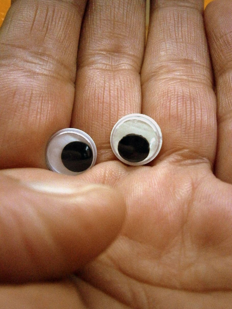 Eyes, Moving Eyes, Hand, Finger, Face, Funny, Wiggle, - HD Wallpaper 