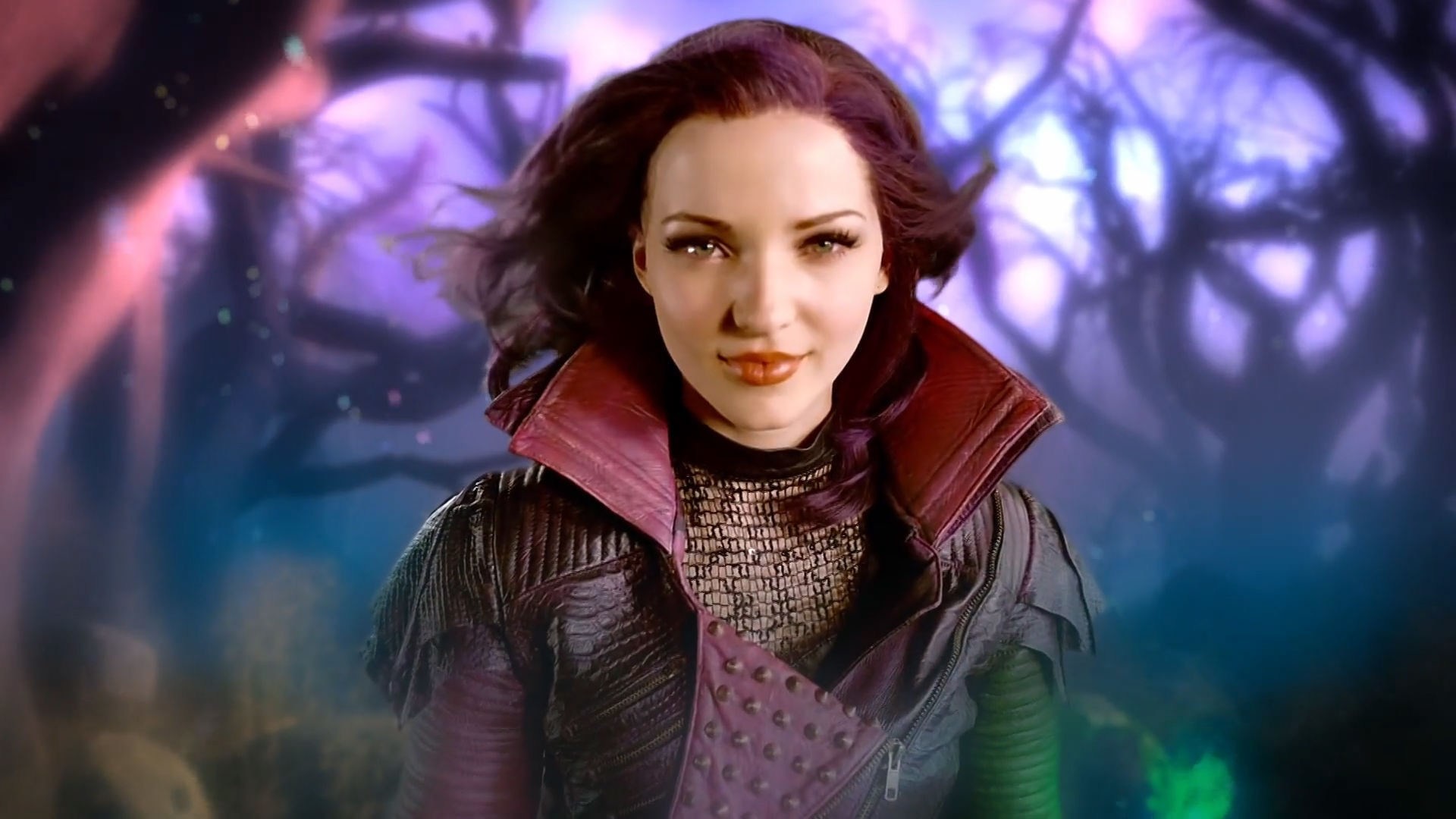Data Src Descendants Wallpaper 720p - Gif Dove Cameron Mal Descendants - HD Wallpaper 