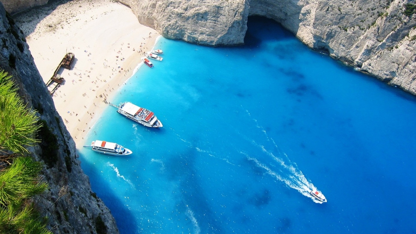 Coastal Scenery Wallpaper Desktop Atlas - Navagio Bay - HD Wallpaper 