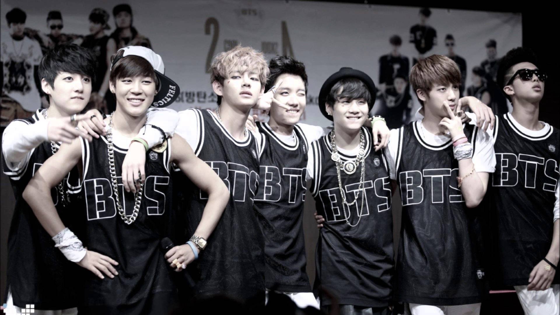 Bulletproof Boy Scouts Bts Kpop Hip Hop R B Dance Wallpaper - Desktop Wallpaper Exo - HD Wallpaper 