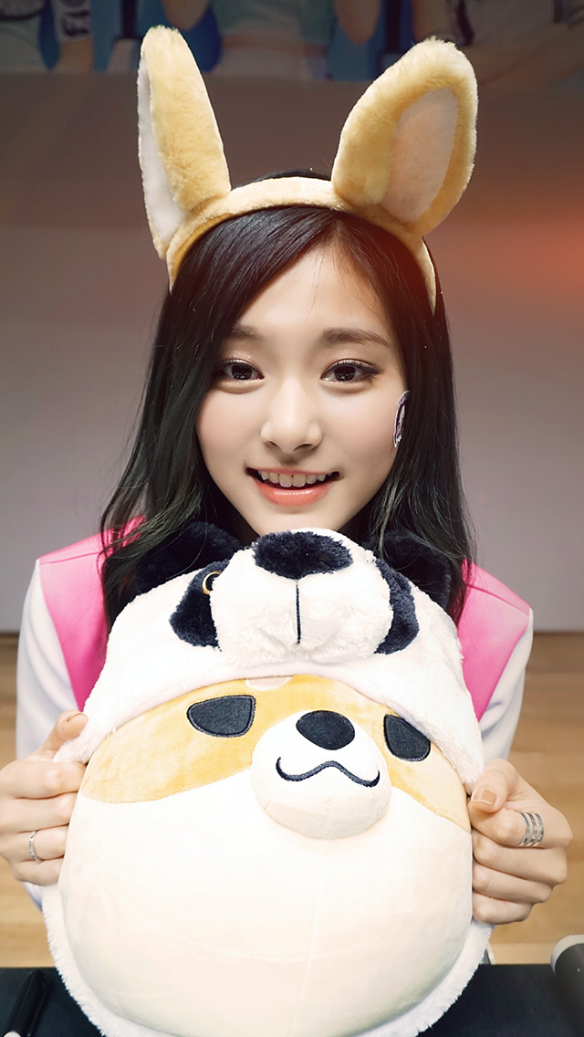 Tzuyu Cute Wallpaper Iphone - HD Wallpaper 