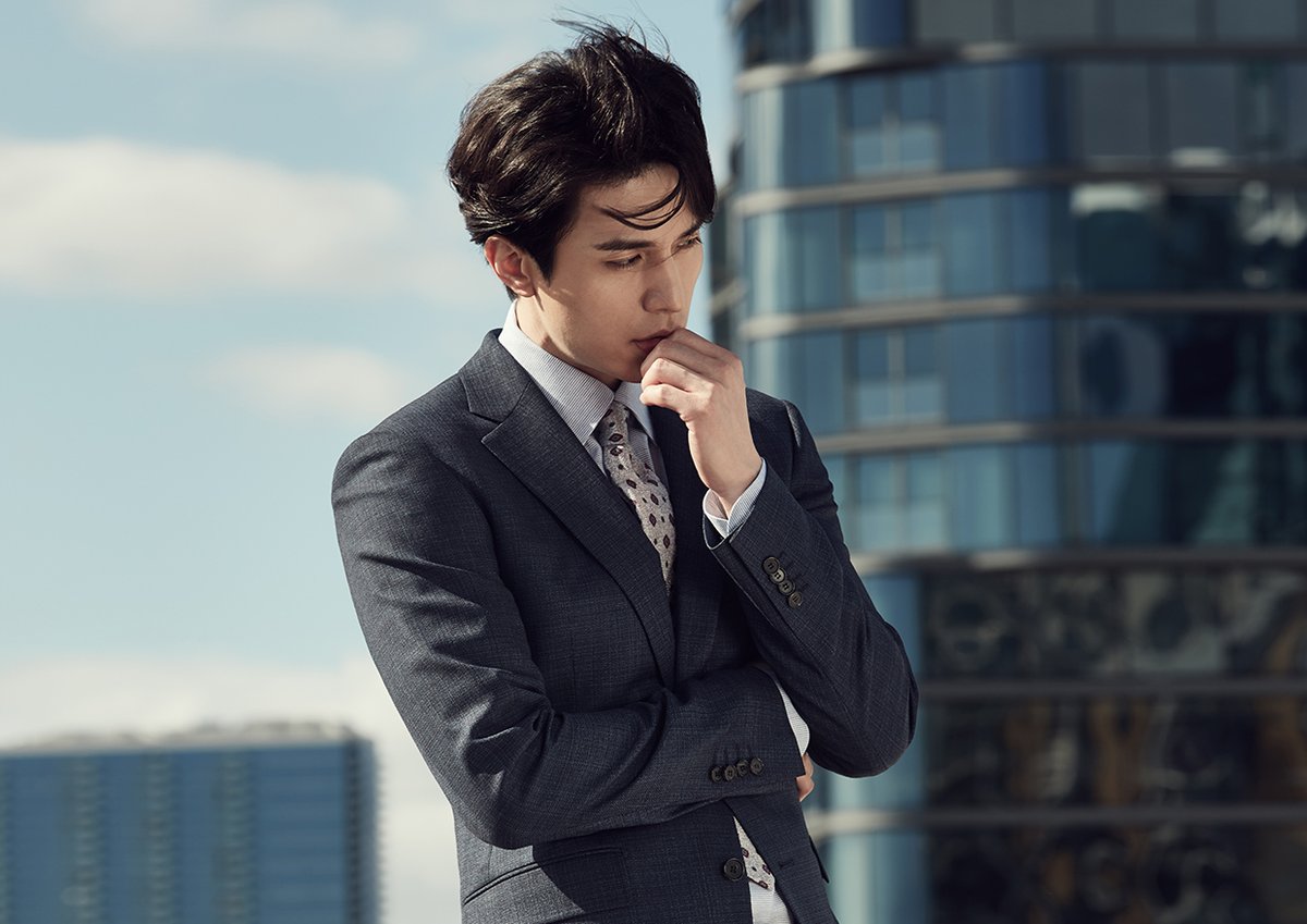 0 Slide - Lee Dongwook 2018 Photoshoot - HD Wallpaper 