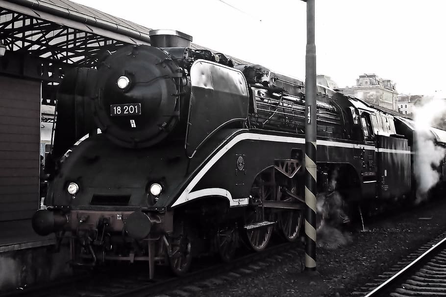 Blackjack, Drive Wheels, Schnellfahrtlock, Dr 18 201, - Kereta Api Warna Hitam - HD Wallpaper 