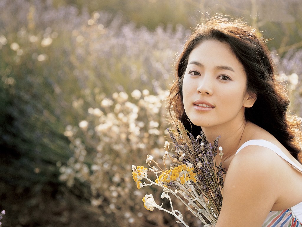 Song Hye Kyo 2000s - HD Wallpaper 