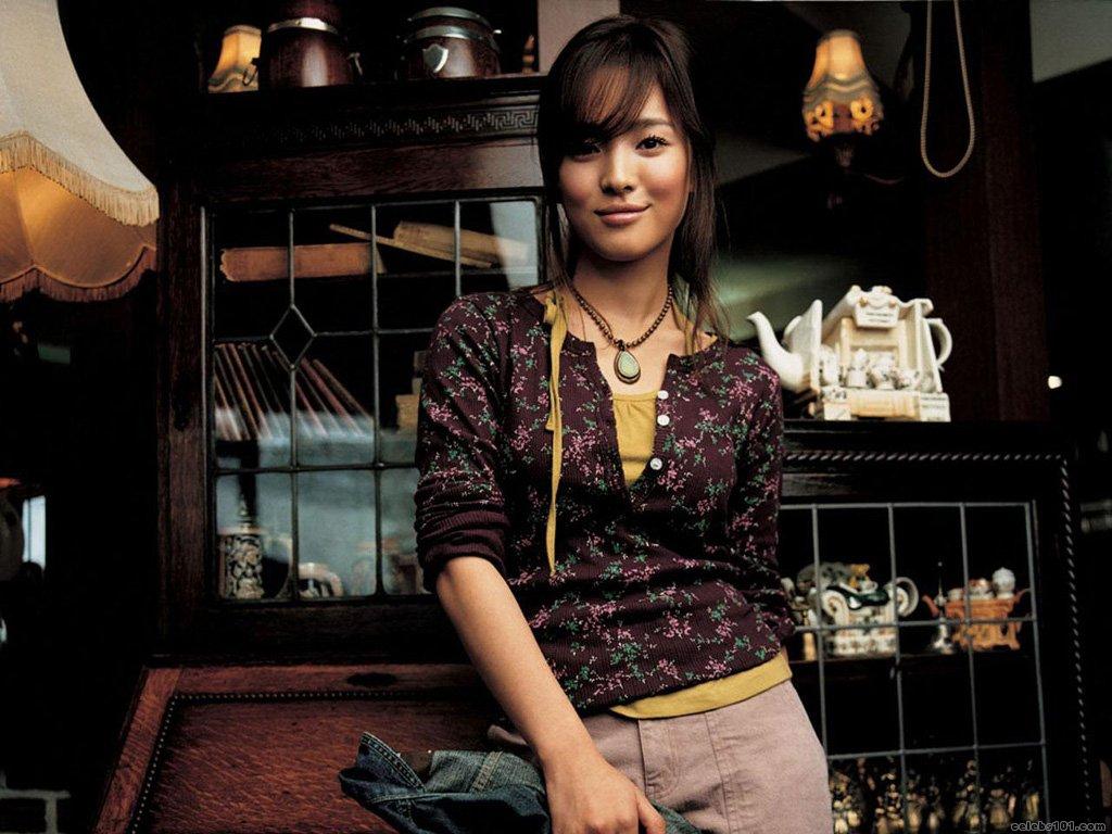 Song Hye Kyo - HD Wallpaper 