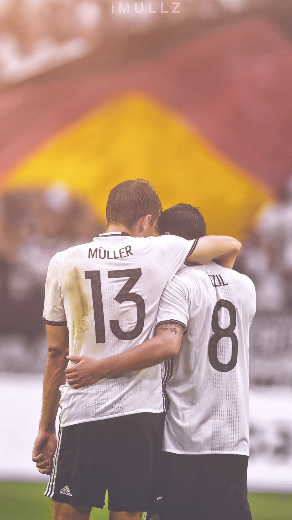 Thomas Muller And Mesut Ozil - HD Wallpaper 