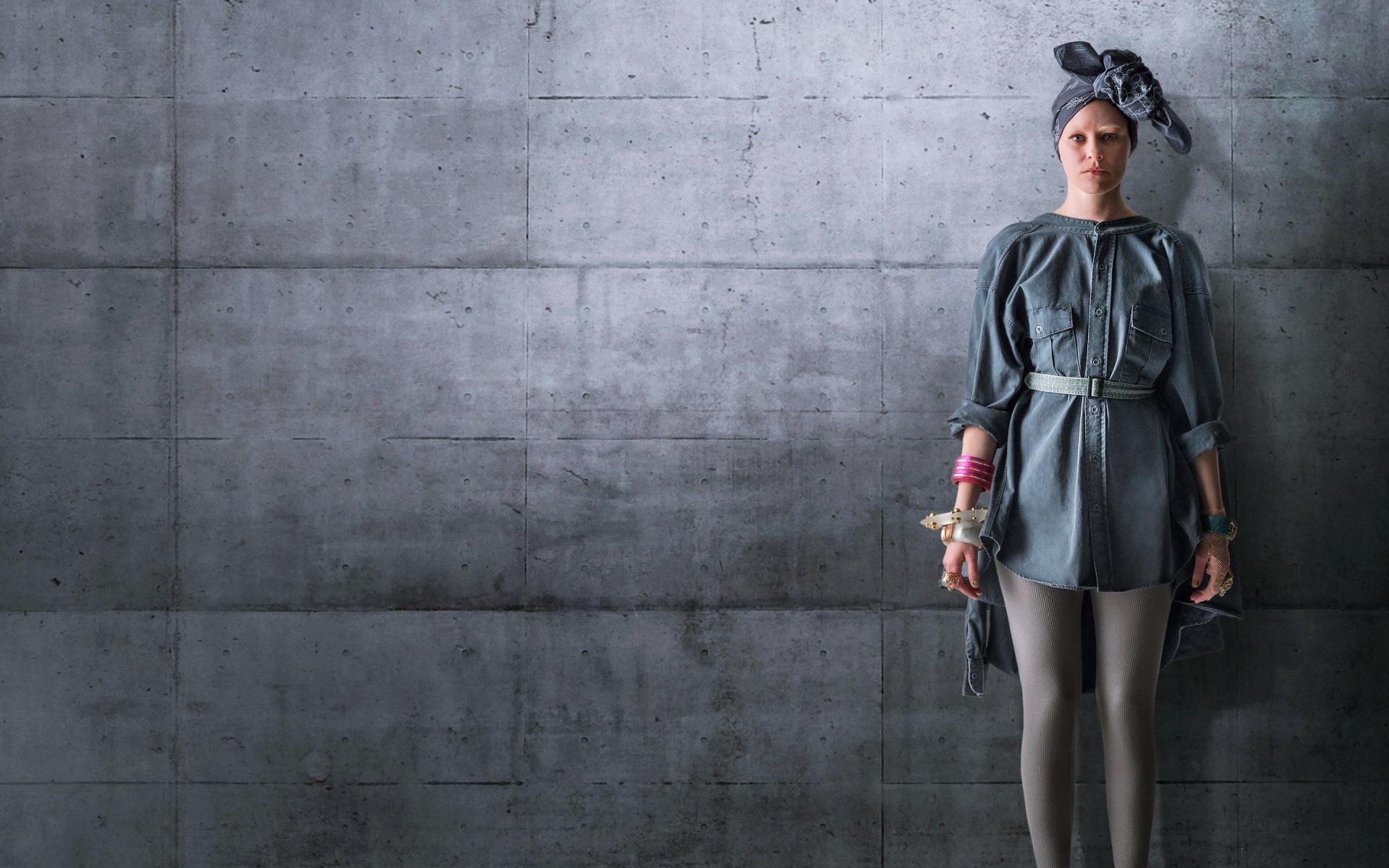 Effie Trinket In The Hunger Games Mockingjay Part - District 13 Hunger Games Effie - HD Wallpaper 