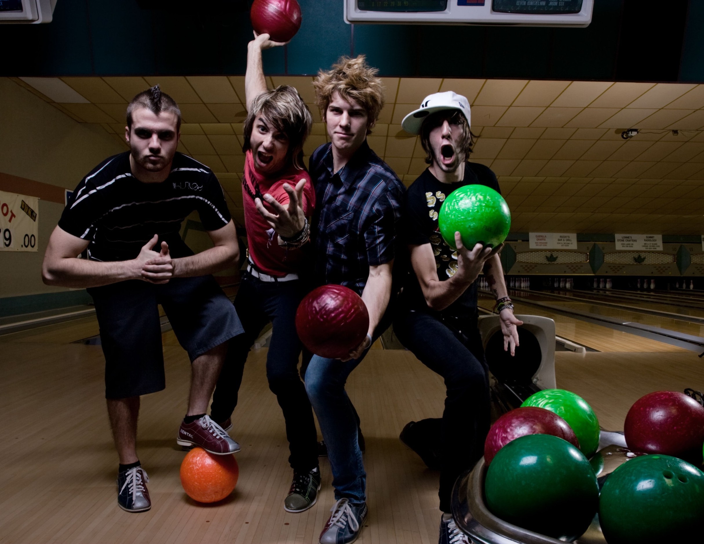 All Time Low Bowling Photoshoot 2008 All Time Low 17849141 - All Time Low Bowling - HD Wallpaper 