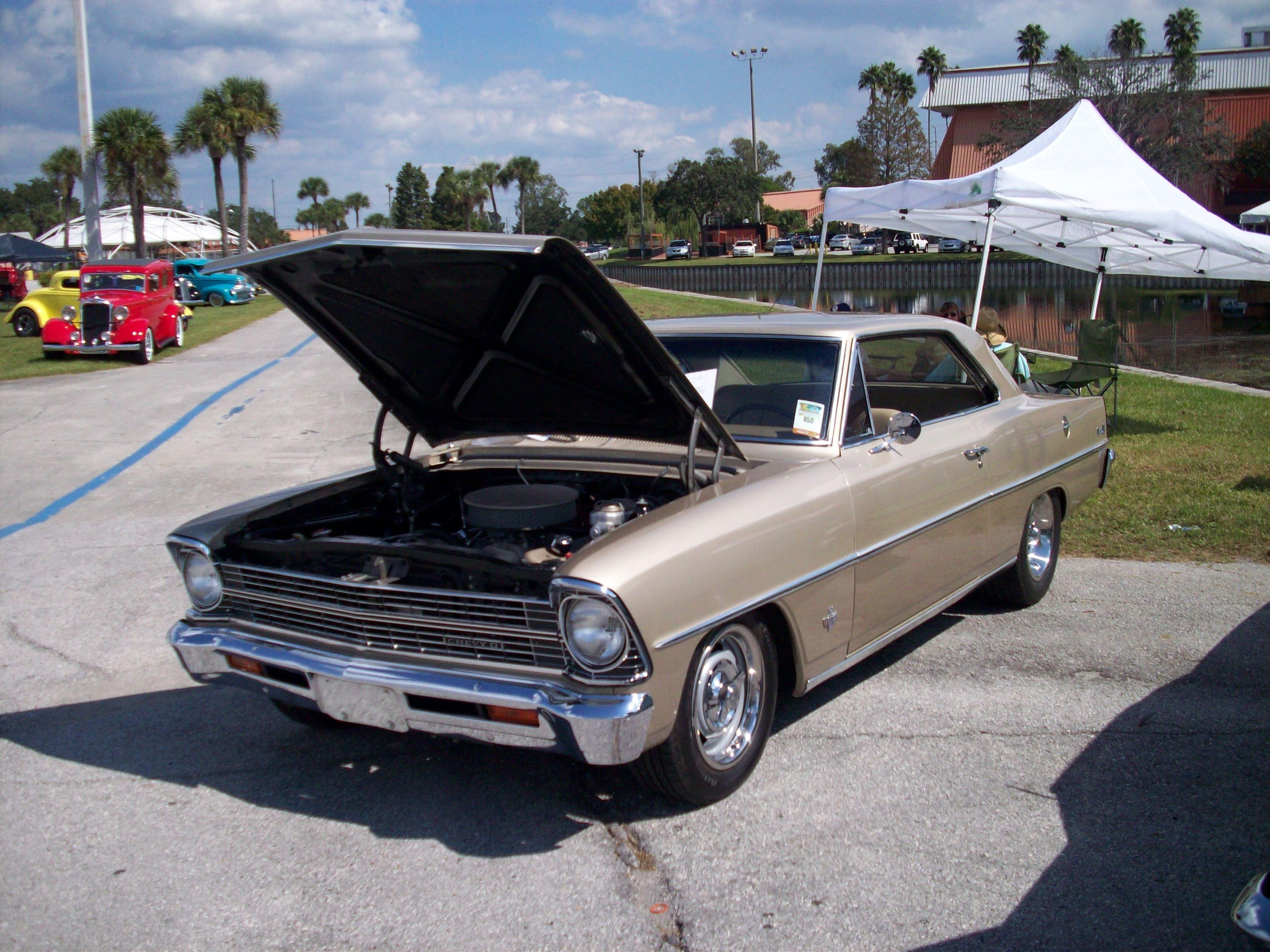 Antique Car - HD Wallpaper 