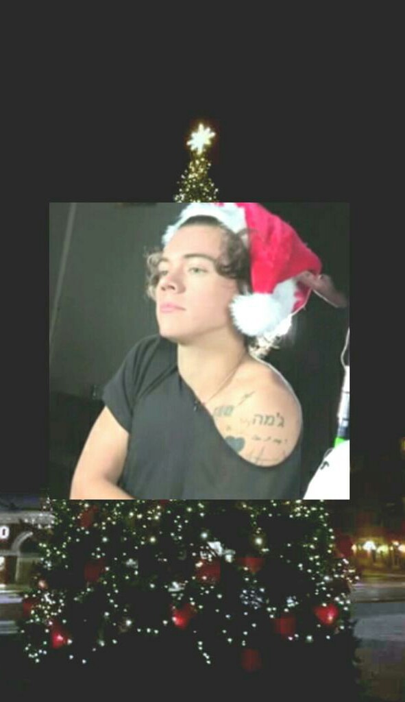 Christmas, Phone Background, And Lockscreen Image - Lockscreen Harry Styles Christmas - HD Wallpaper 