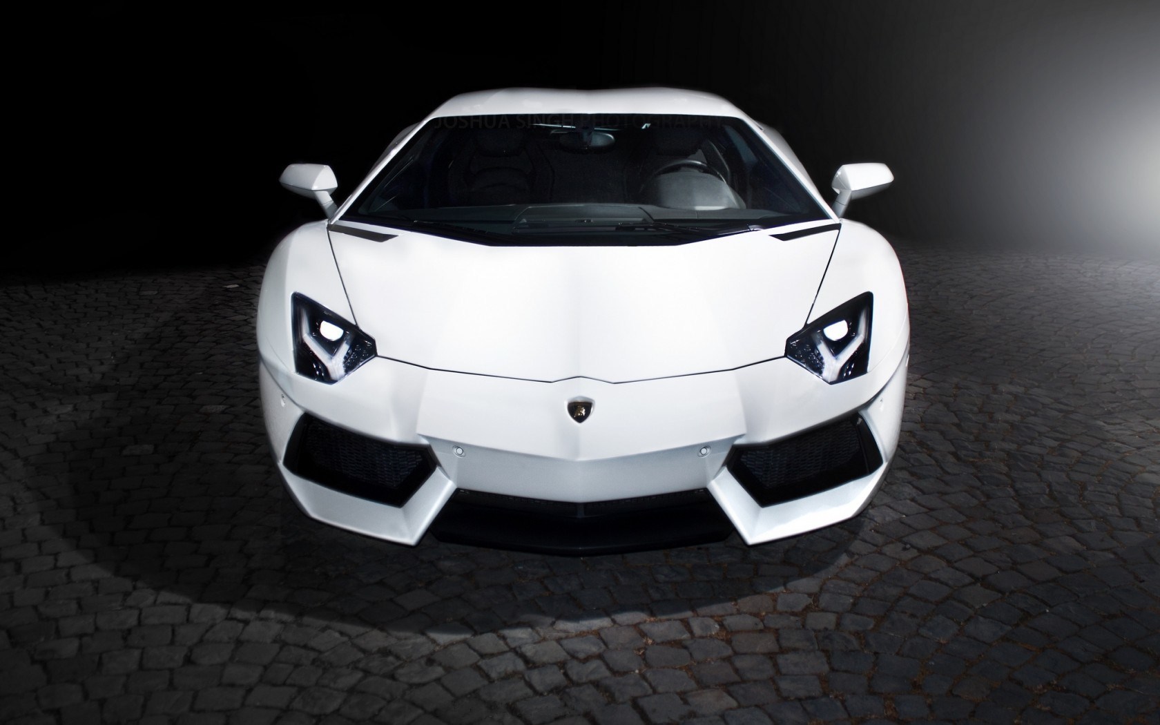 Front Of A Lamborghini Aventador - HD Wallpaper 