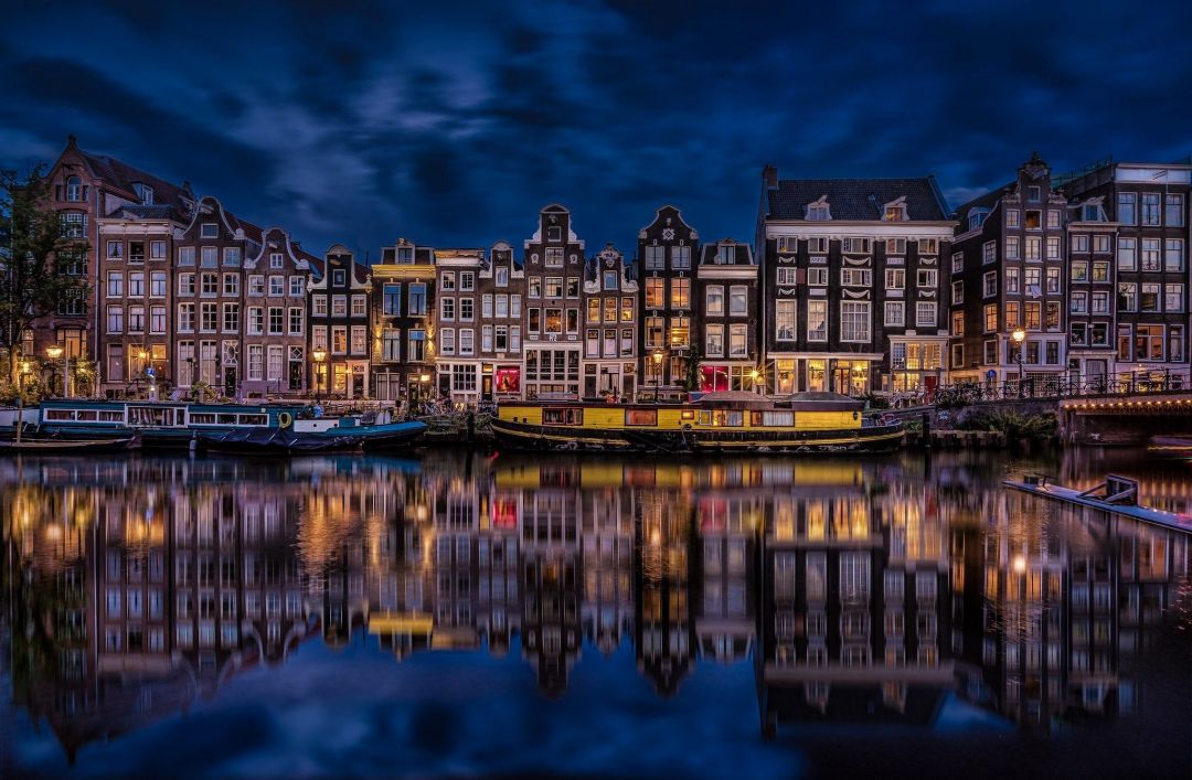 Android, Iphone, Desktop Hd Backgrounds / Wallpapers - Amsterdam Wallpaper Night - HD Wallpaper 