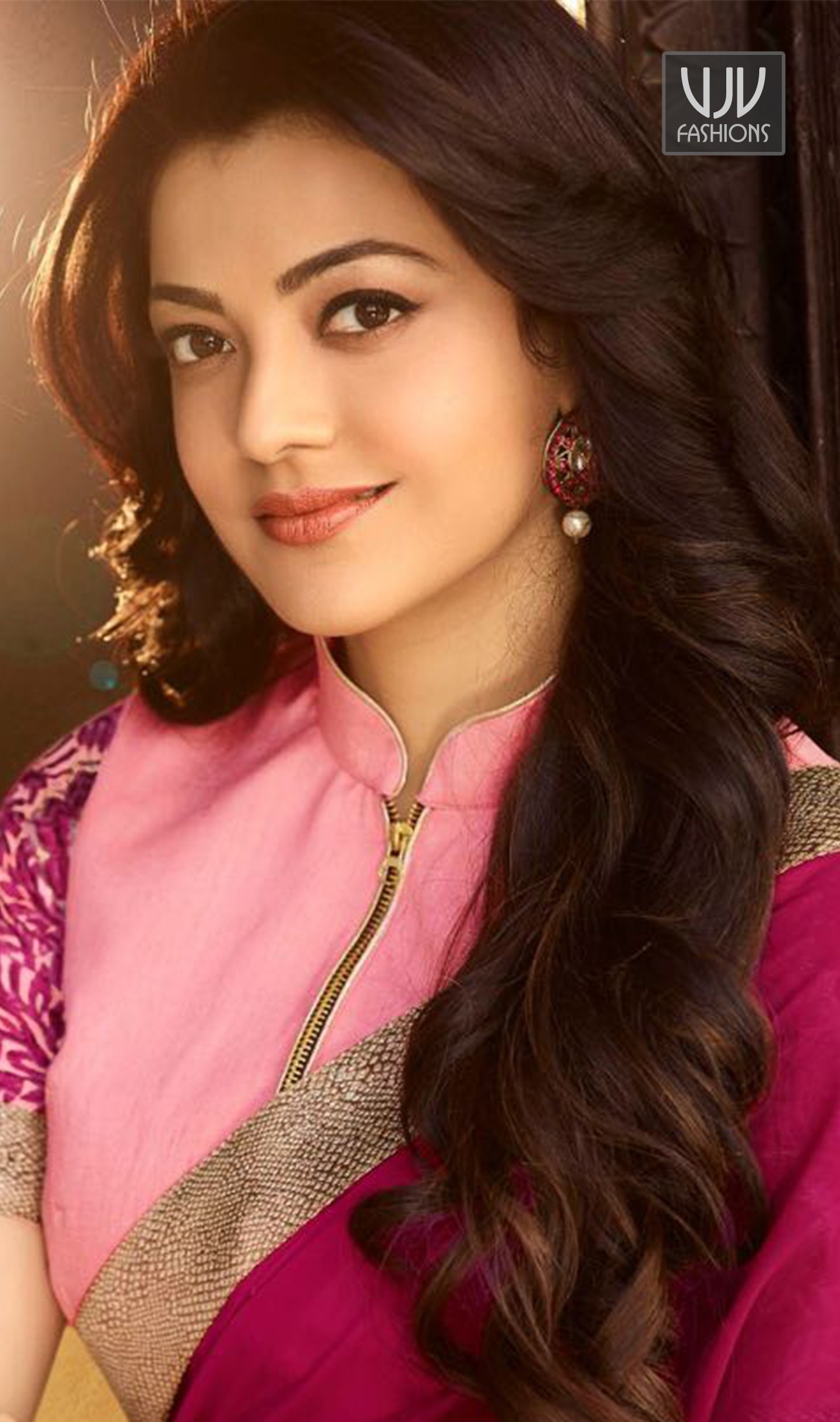 Beautiful Kajal Aggarwal - 1300x2200 Wallpaper Beautiful Kajal Aggarwal - 1300x2200 Wallpaper