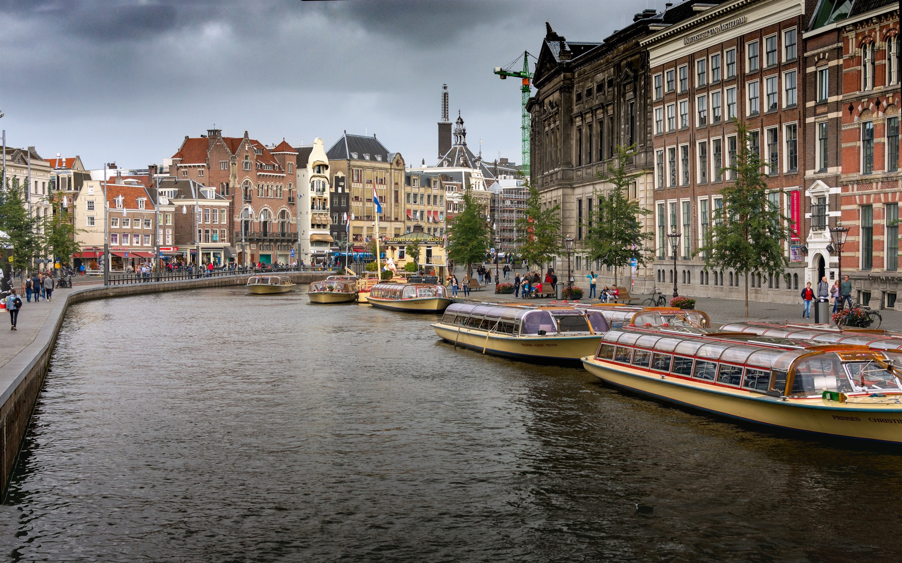 Wallpaper Amsterdam, Netherlands, City, River, Boats, - Amsterdam - HD Wallpaper 