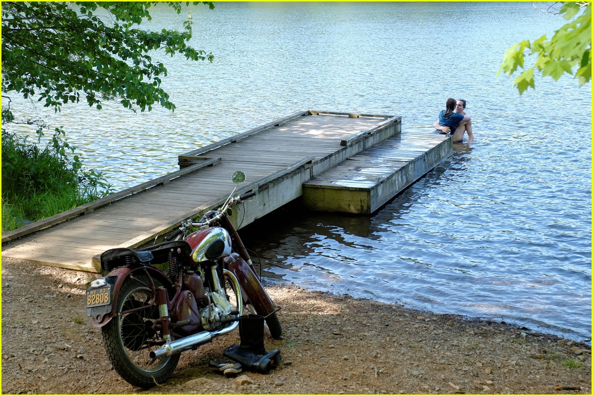 Dirty Dancing 2017 Remake Movie Stills - HD Wallpaper 