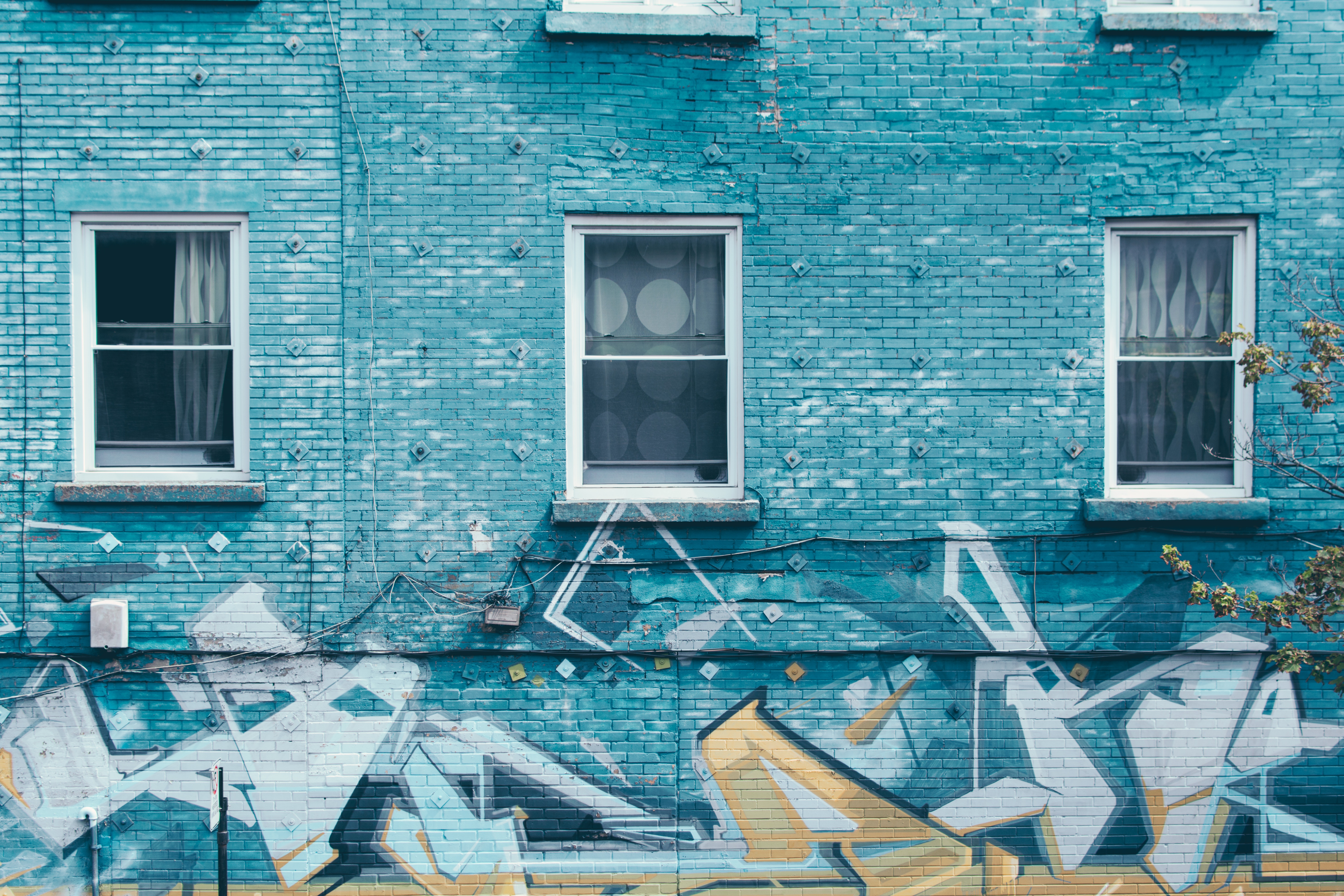 Windows Of A Building - 5923x3949 Wallpaper - teahub.io
