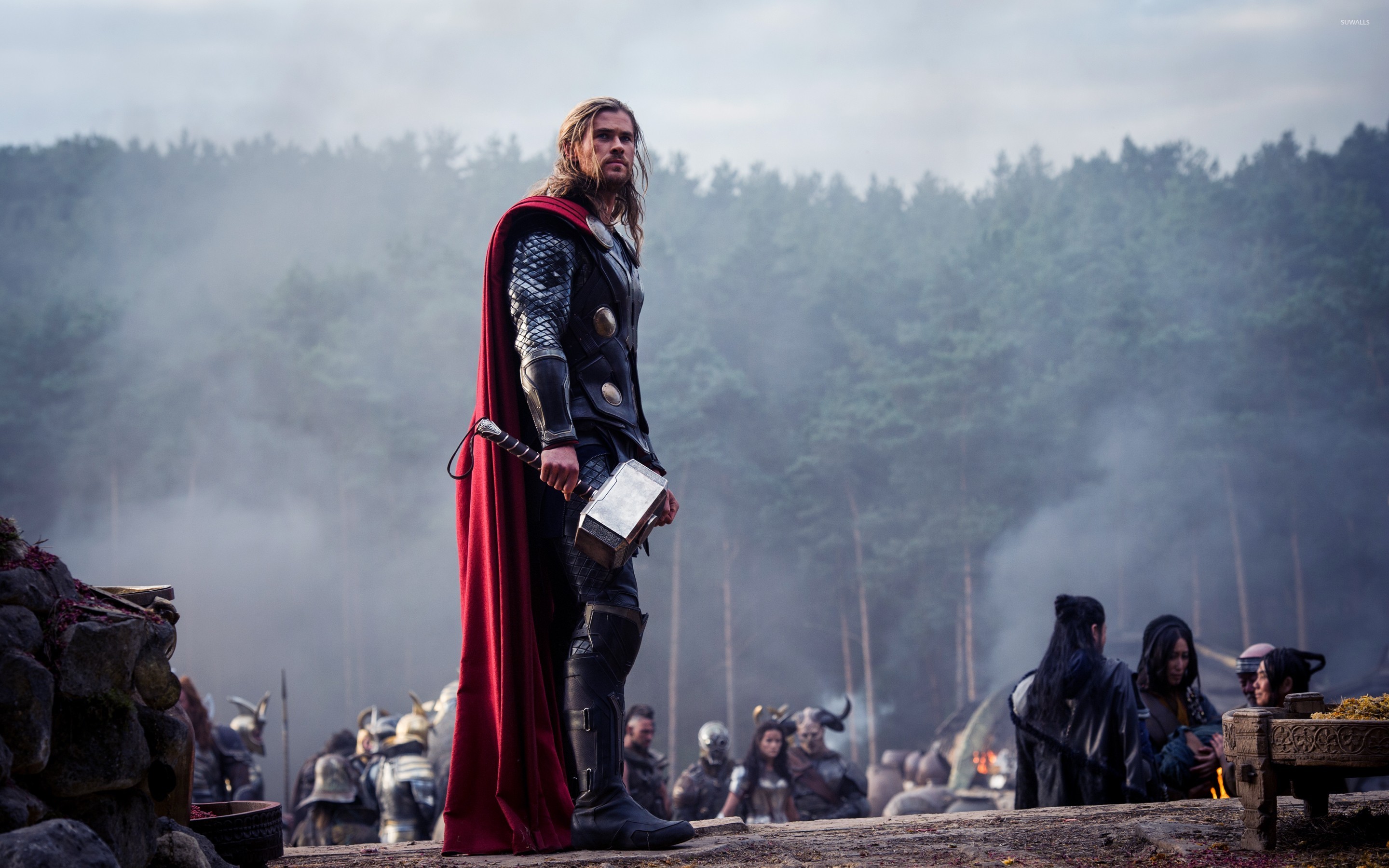 Chris Hemsworth Images Free Download - HD Wallpaper 