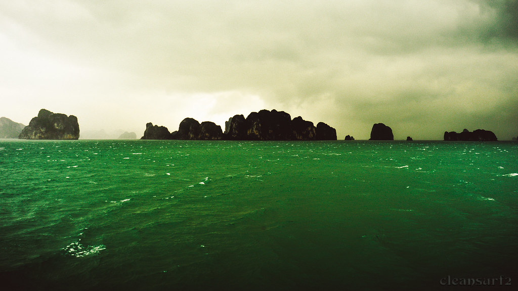 High Contrast - HD Wallpaper 