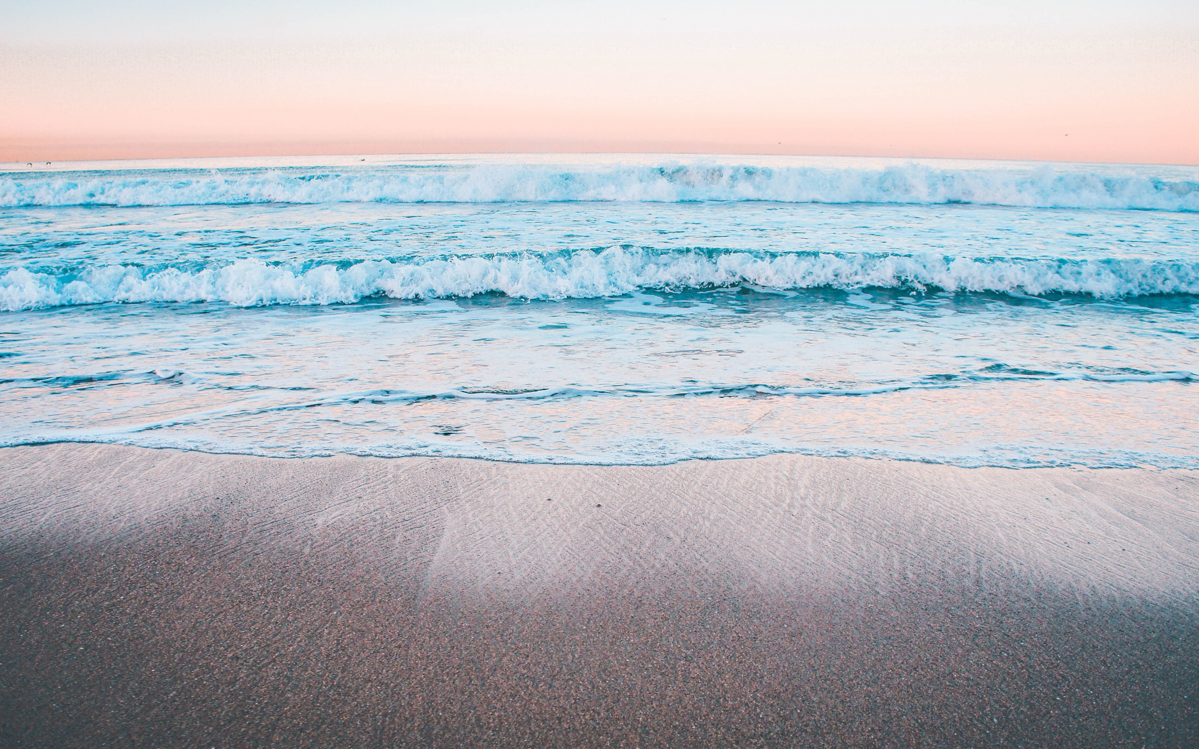 Calm, Beach, Sea Waves, Peaceful, Wallpaper - HD Wallpaper 