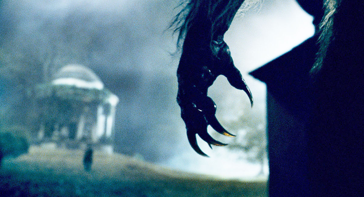 Wolfman 2010 Claws - HD Wallpaper 