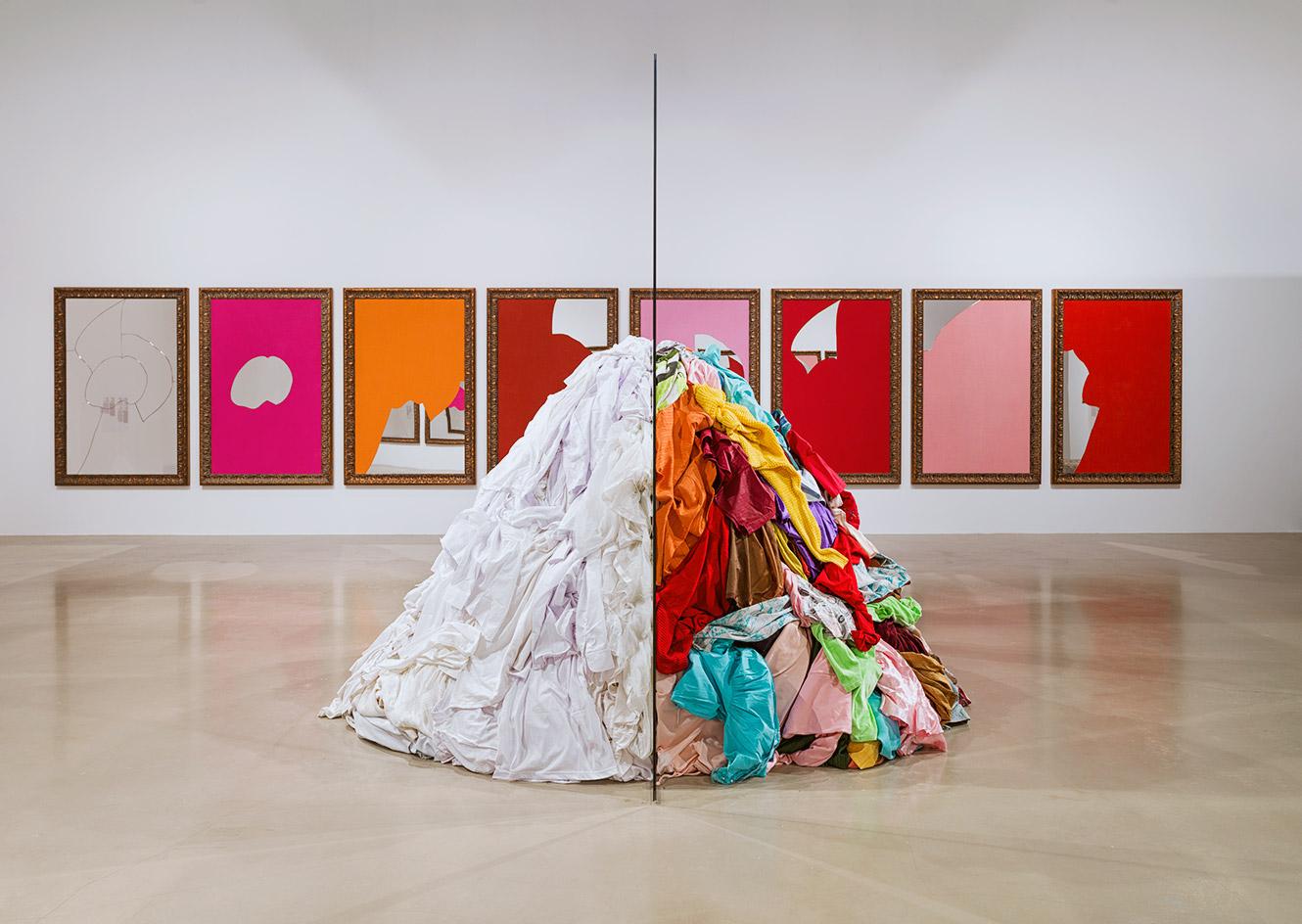 Installation View Of ‘do It’ By Michelangelo Pistoletto - Contemporary Art - HD Wallpaper 