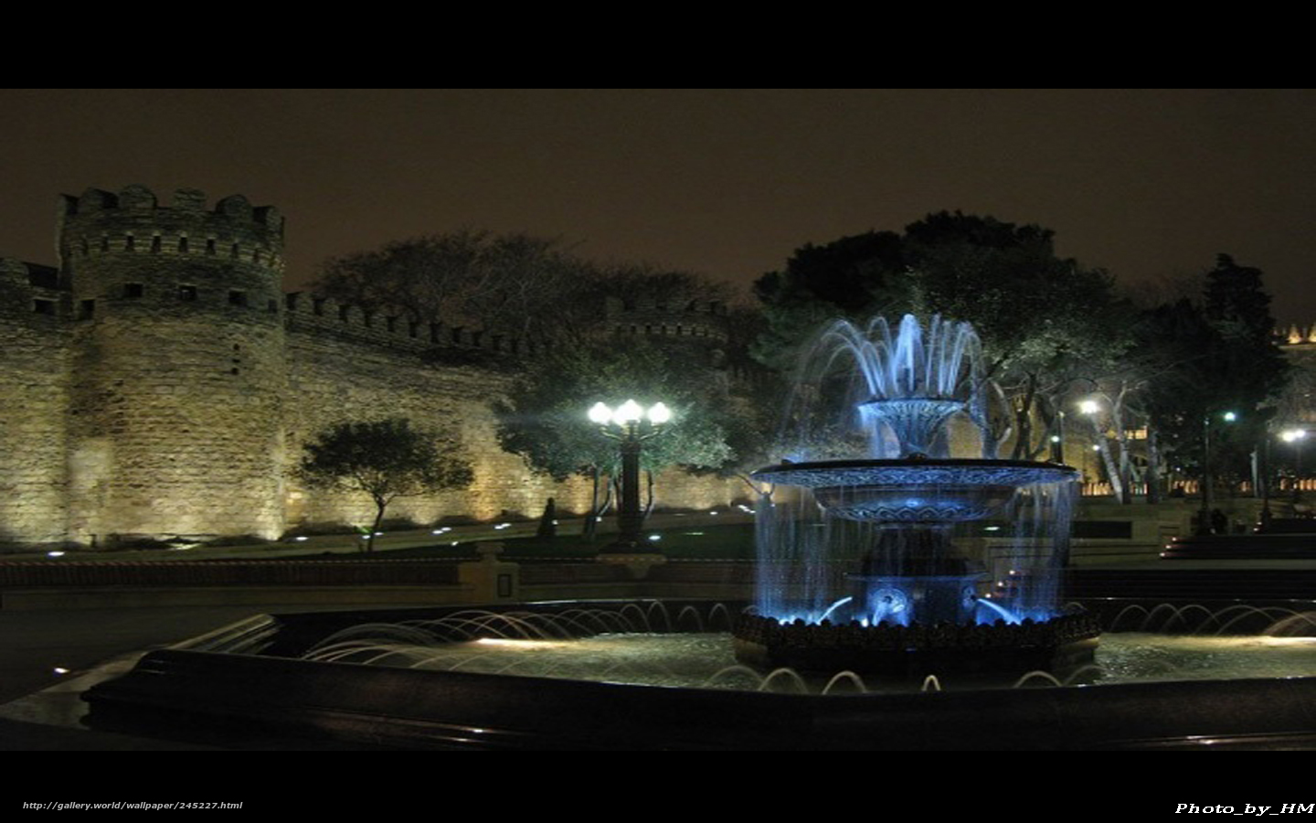 Download Wallpaper Baku, Windy City, Wall Of The Inner - Night - HD Wallpaper 