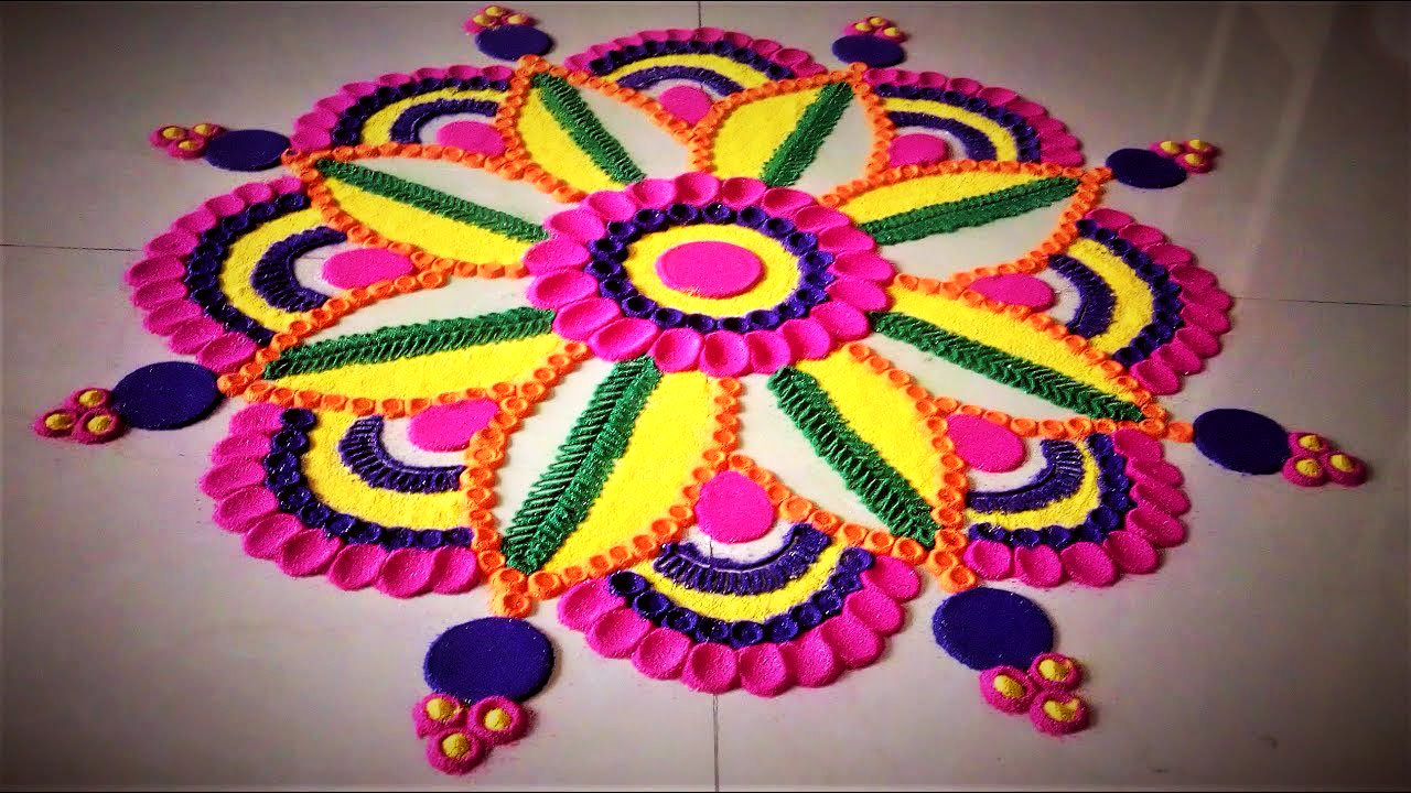 Rangoli With Different Colors - HD Wallpaper 