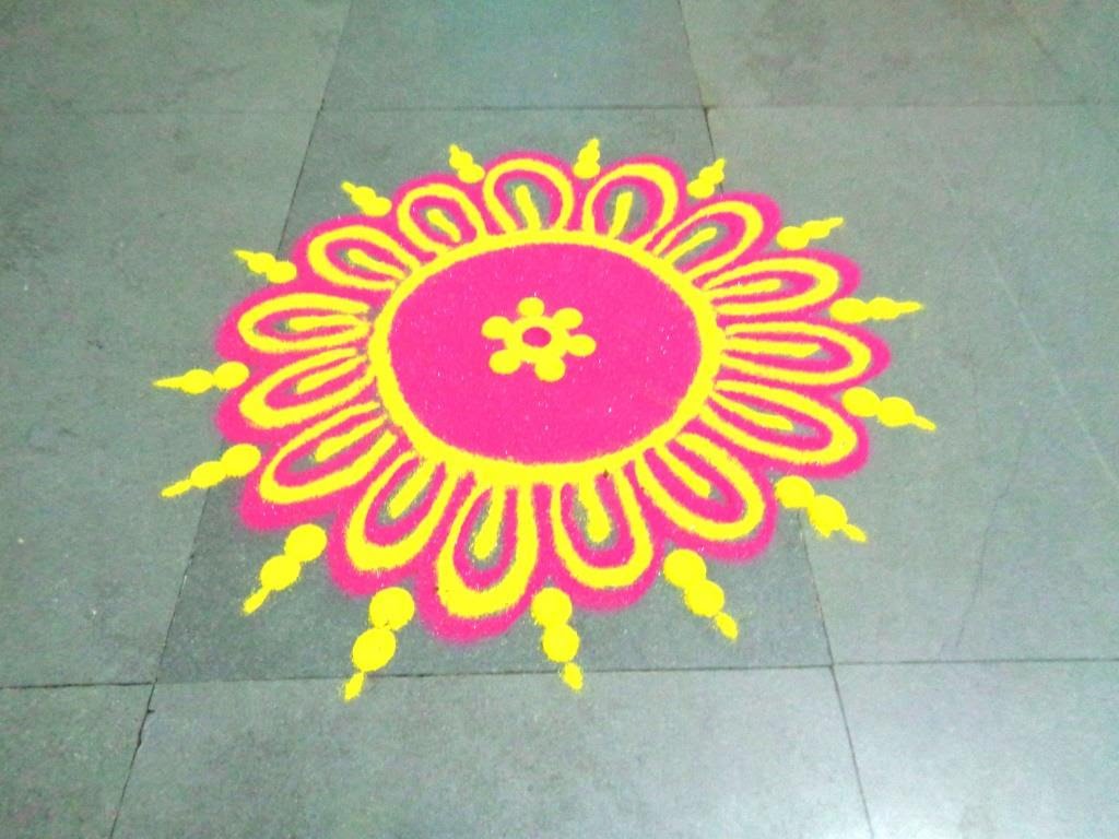 Easy Rangoli Designs For Diwali Competition - Simple Round Rangoli Designs - HD Wallpaper 