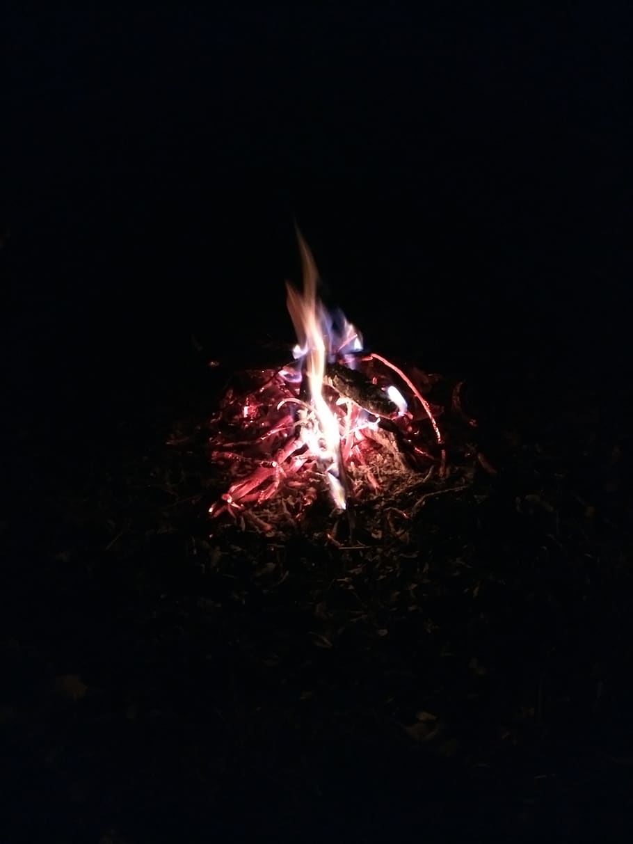Fire, Campfire, Night, Party, Burning, Flame, Fire - Darkness - HD Wallpaper 