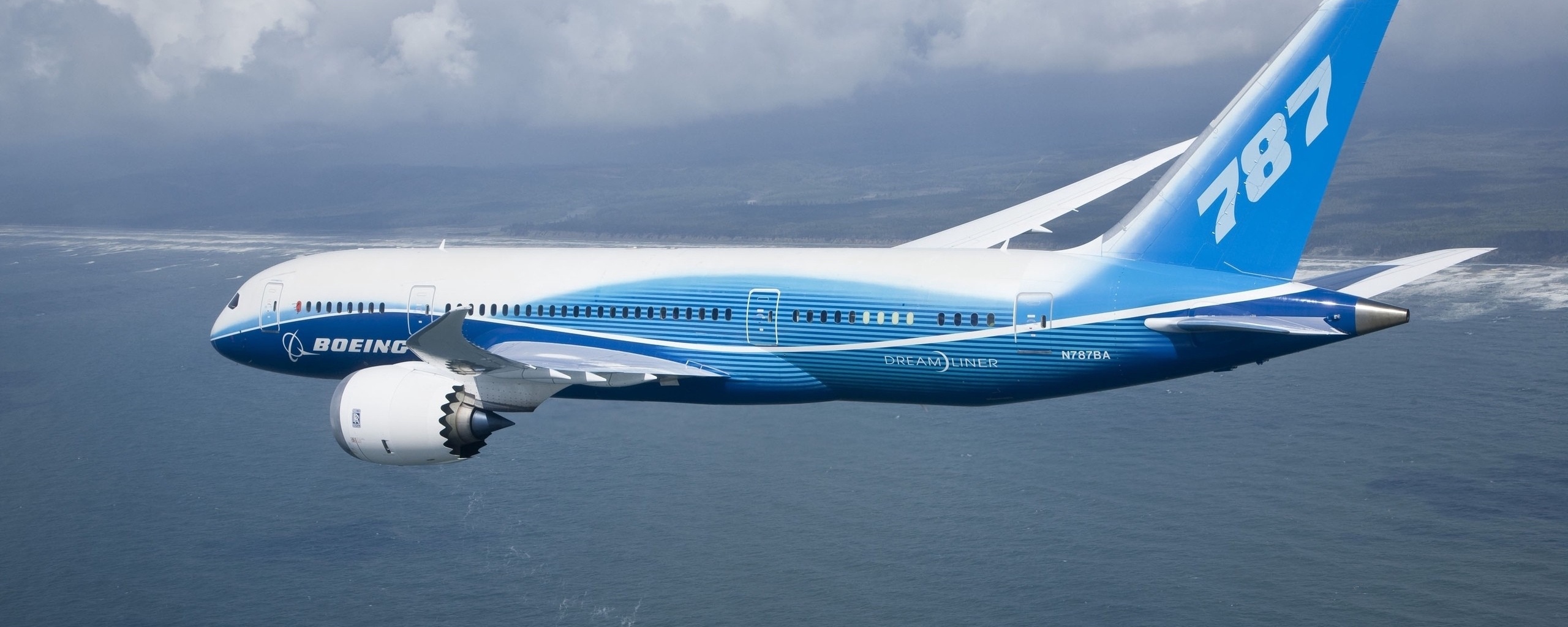 Wallpaper Sky, Takeoff, Sea, Clouds, Boeing - Paine Field - HD Wallpaper 