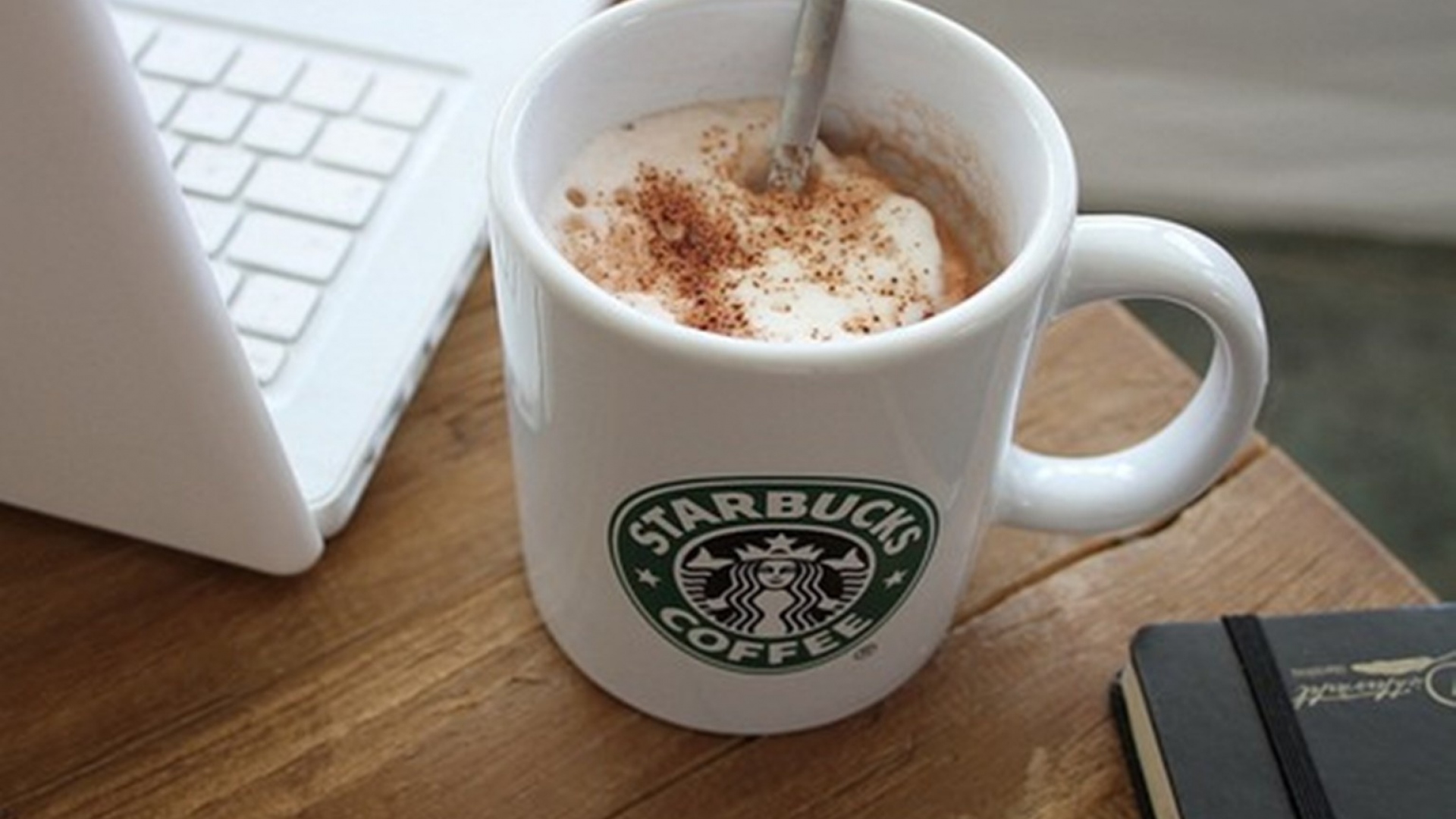 Starbucks Is Overrated - HD Wallpaper 