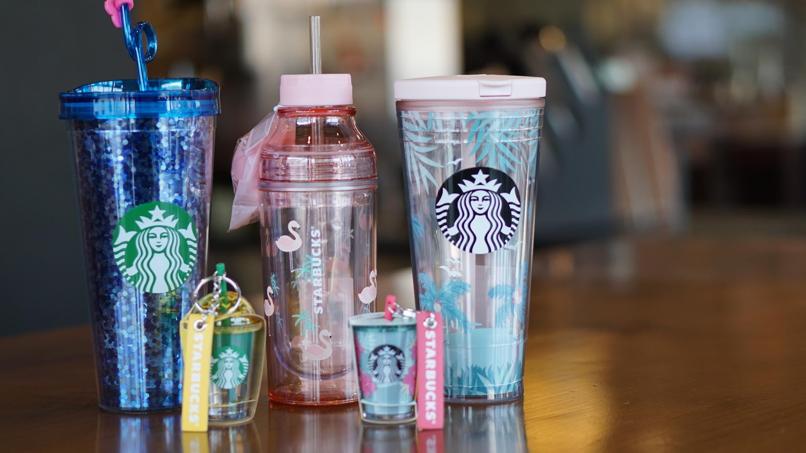 Starbucks New Logo 2011 - HD Wallpaper 