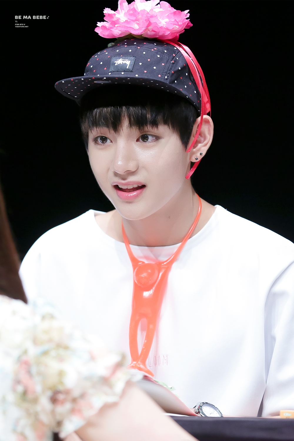 V Bts 150524 - HD Wallpaper 