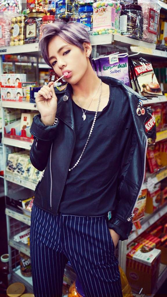 Taehyung War Of Hormone - HD Wallpaper 