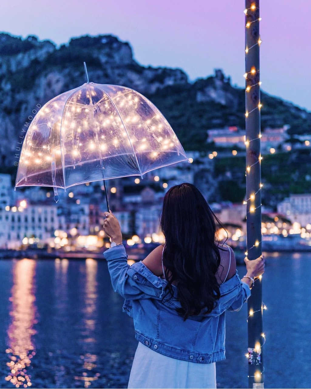 Girl, Light, And City Image - Amalfi - HD Wallpaper 