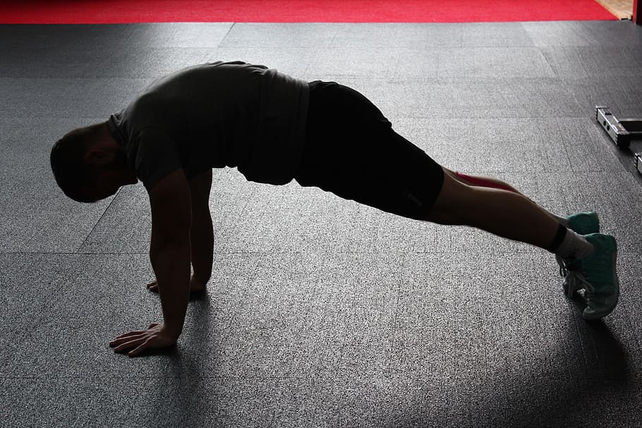 Man Doing Push-up, Stretchen, Heat, Sport, Muscles, - Hd Calisthenics Push Ups - HD Wallpaper 