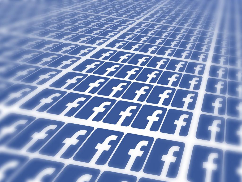 Lawsuits, Whatsapp And Zuckerberg - Facebook - HD Wallpaper 