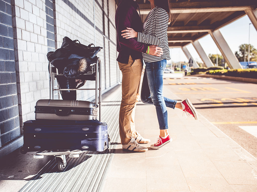 Love You In Airport - HD Wallpaper 