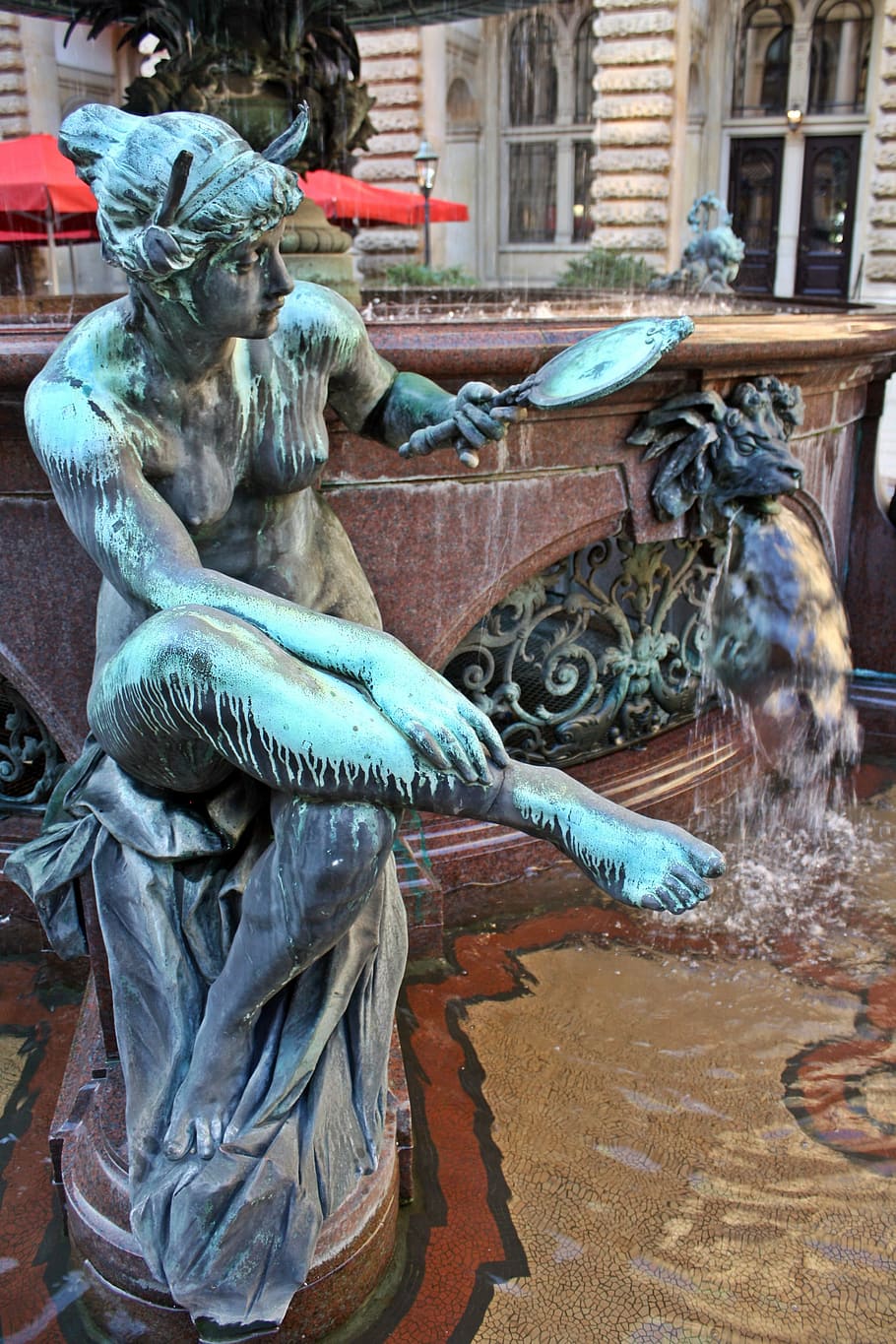 Sculpture, Monument, Vain, Self-love, Narcissistic, - Vanity Of Vanities All Things Are Vanity - HD Wallpaper 